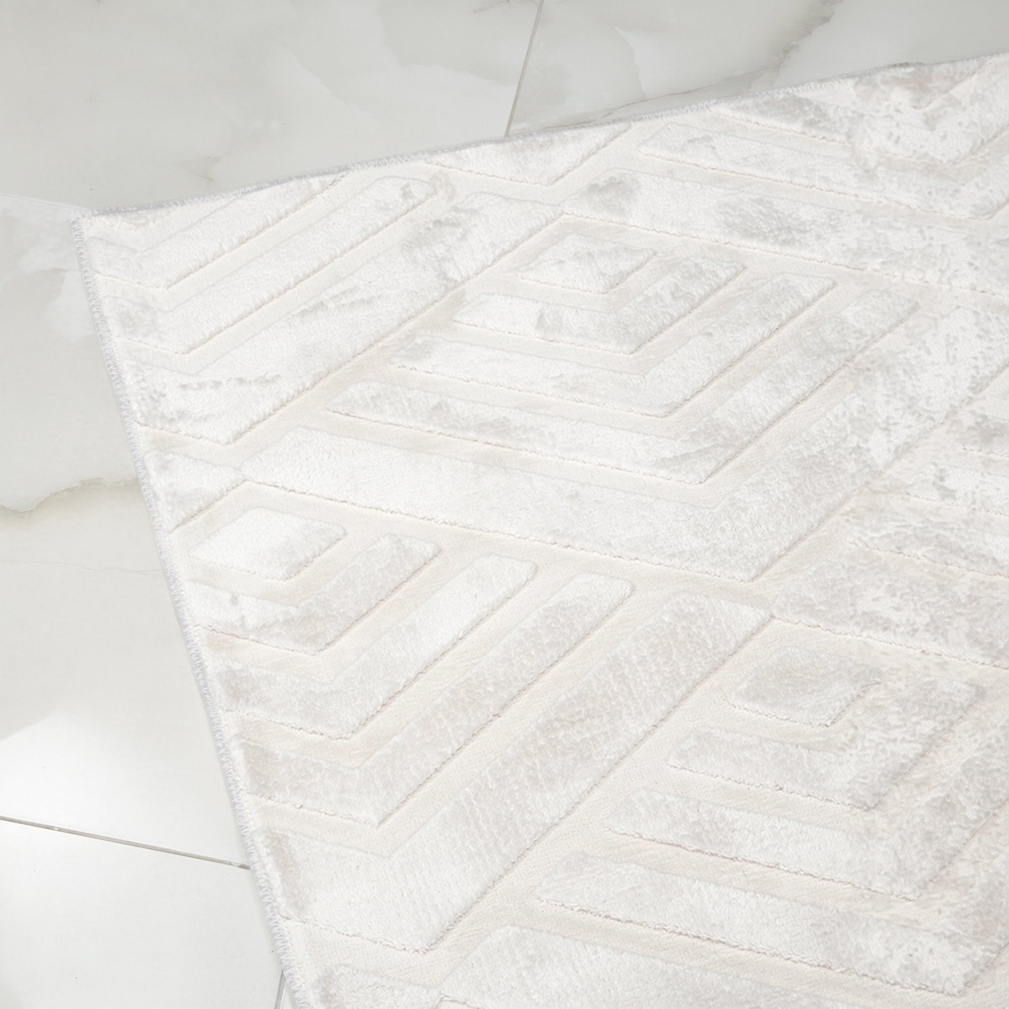 Patterned White Plush Area Rug