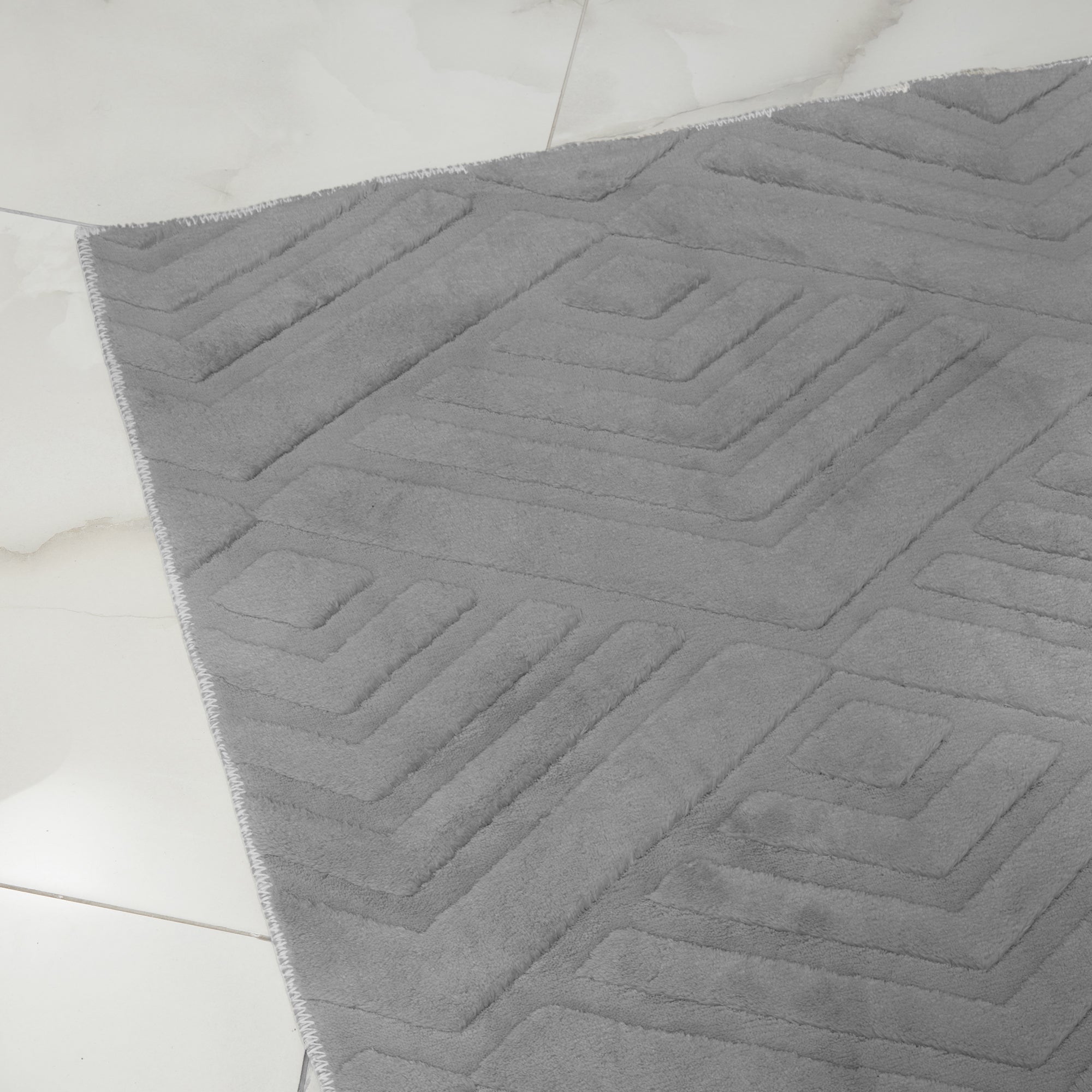 Patterned Gray Plush Area Rug