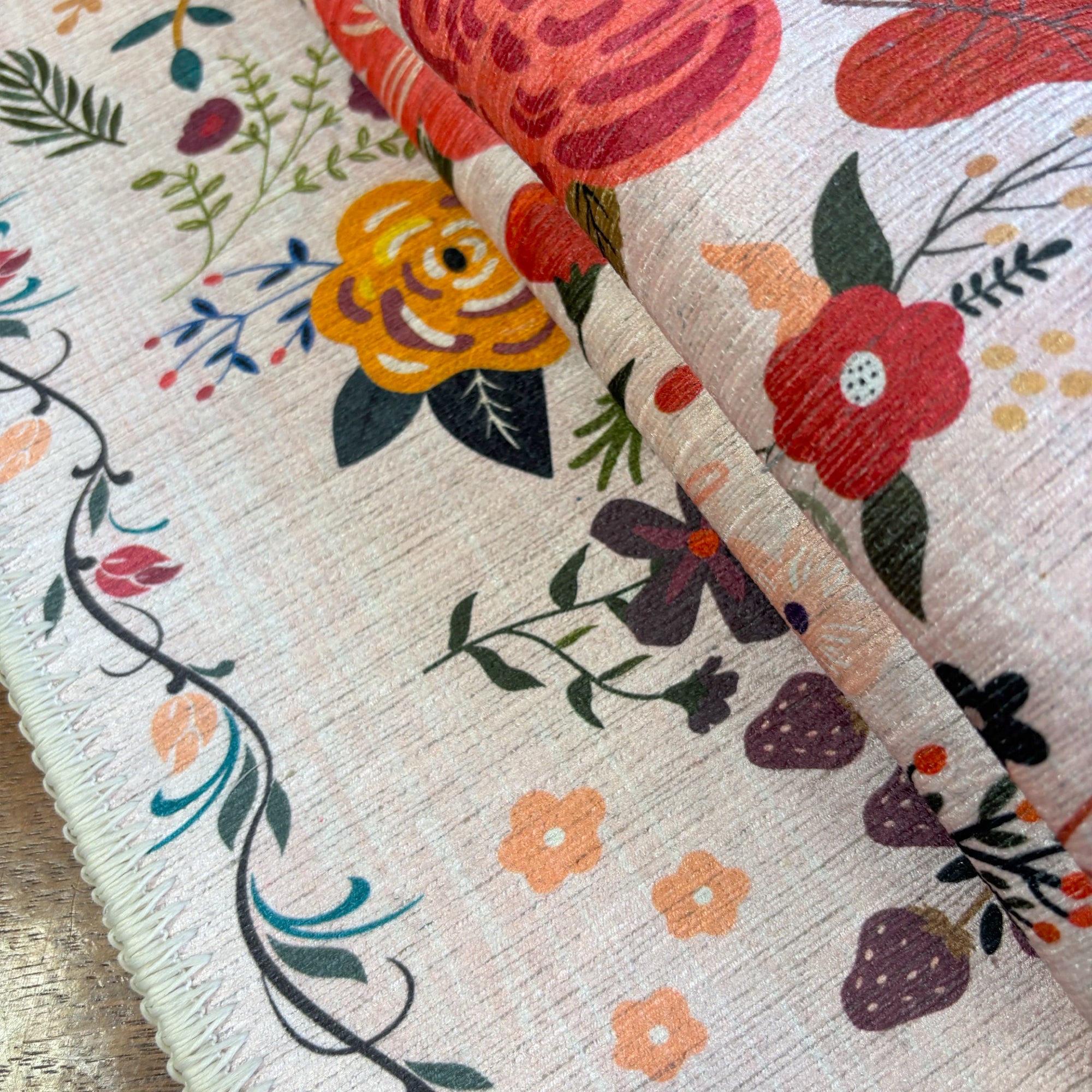 Shispare Area Rug