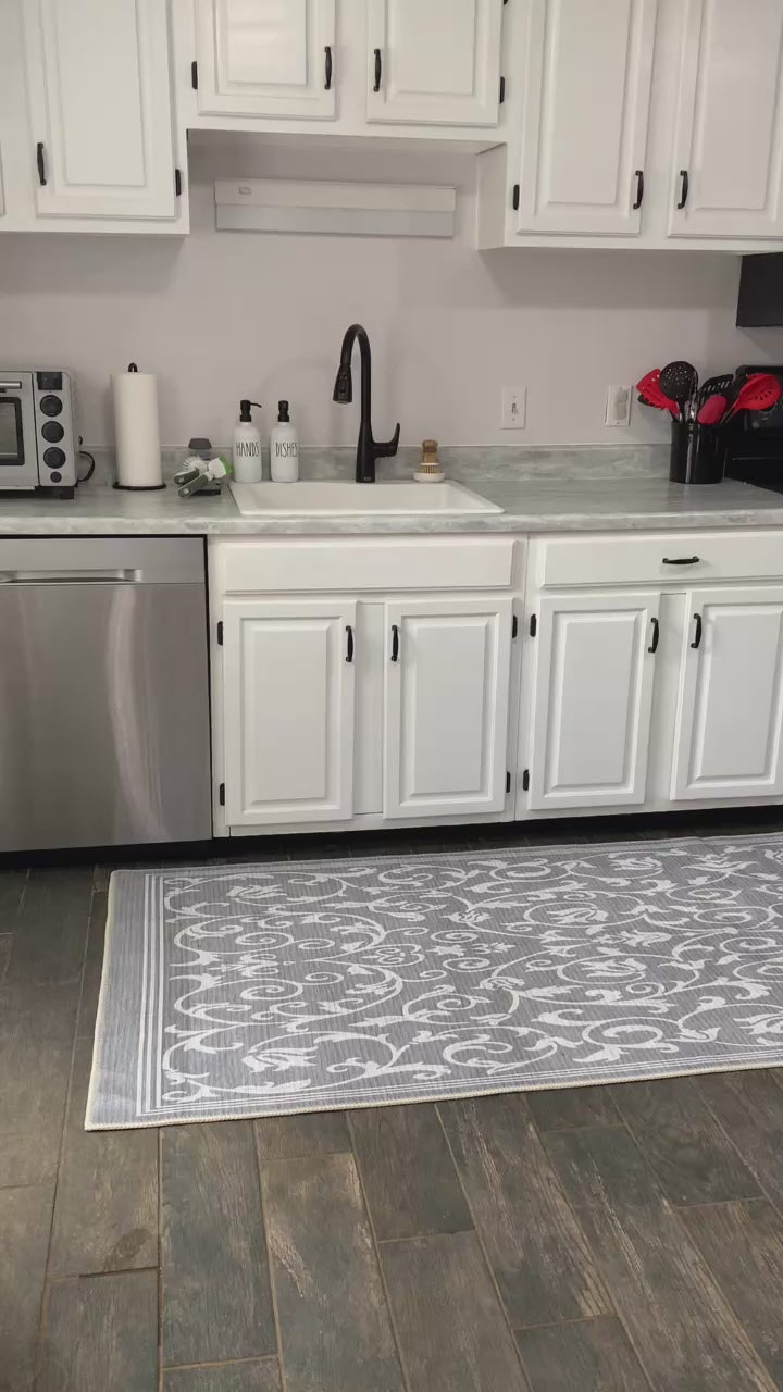 Leeds Area Rug